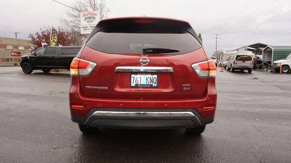 2013 Nissan Pathfinder S Sport Utility 4D - - by for sale in Eugene, OR – photo 12