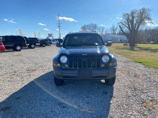 2006 Jeep Liberty 4X4 Low Miles! - cars & trucks - by dealer -... for sale in Winfield, MO – photo 8