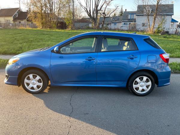 2009 Toyota Matrix AWD - - by dealer - vehicle for sale in Buffalo, NY – photo 2