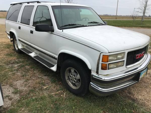 1996 GMC Suburban 4x4 1500 - cars & trucks - by owner - vehicle... for sale in Convoy, IN – photo 4