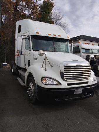 2008 Freightliner - cars & trucks - by owner - vehicle automotive sale for sale in Richmond , VA – photo 3