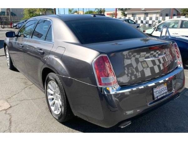 2014 Chrysler 300 for sale in Wilmington, CA – photo 2