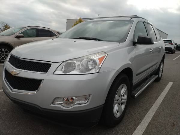 2011 Chevrolet Traverse FOR SALE - cars & trucks - by owner -... for sale in Lansing, MI – photo 20