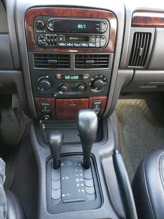 2000 JEEP GRAND CHEROKEE LIMITED 4WD - cars & trucks - by owner -... for sale in Batavia, IL – photo 13