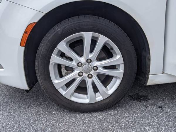 2015 Chrysler 200 Limited SKU: FN741630 Sedan - - by for sale in Columbus, GA – photo 21