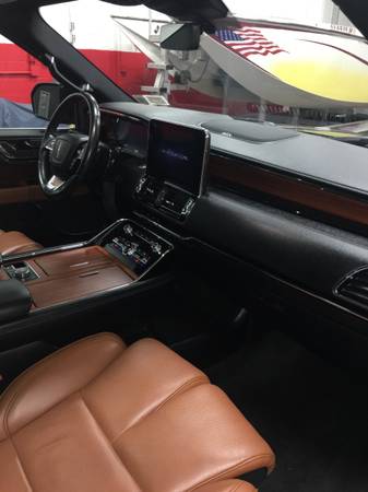 2019 Lincoln Navigator L 4x4 Reserve , Infinite Black - cars & for sale in West Babylon, NY – photo 13