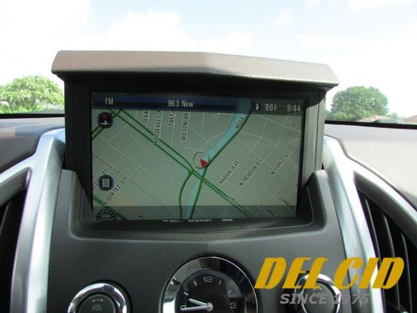 Cadillac SRX Luxury Collection !! 1-Owner, Nav, Backup Camera, !! 😎 for sale in New Orleans, LA – photo 15