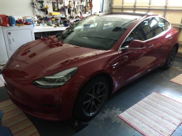 Tesla model 3 2018 red for sale in Jacksonville, FL