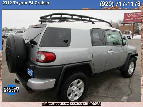 2012 TOYOTA FJ CRUISER BASE 4X4 4DR SUV 5A Family owned since 1971 for sale in MENASHA, WI – photo 5