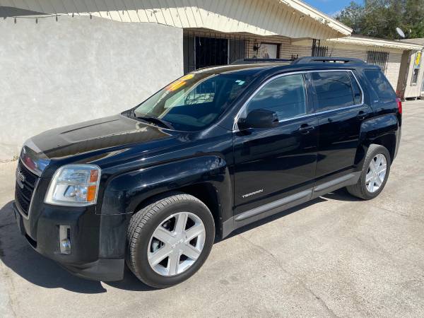 2011 GMC TERRAIN SLT - cars & trucks - by owner - vehicle automotive... for sale in McAllen, TX – photo 2