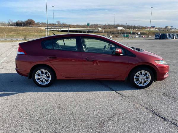 2010 Honda Insight w/ Navigation - AMAZING MPG! - cars & trucks - by... for sale in Kansas City, MO – photo 7