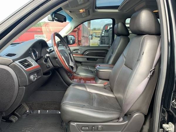 2013 Cadillac Escalade Premium AWD Navi Tv/DVD Sunroof Cln Carfax We F for sale in Canton, WV – photo 9