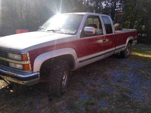 1992 Chevy Motor 454 - 2500 OBO for sale in Centreville, District Of Columbia – photo 2