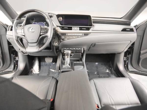 2019 Lexus ES 350 Ultra Luxury Package - cars & trucks - by dealer -... for sale in Caledonia, MI – photo 10