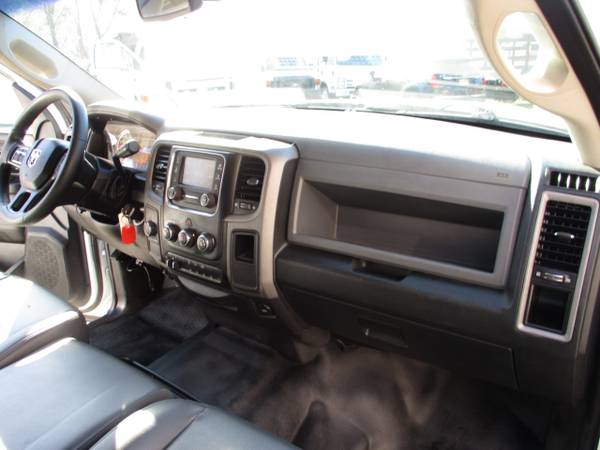 2015 RAM 5500 CREW CAB FLAT BED, 4X4 DIESEL, GOOSENECK - cars & for sale in south amboy, AL – photo 11