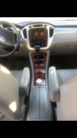 2006 Toyota Highlander - cars & trucks - by owner - vehicle... for sale in Santa Maria, CA – photo 8