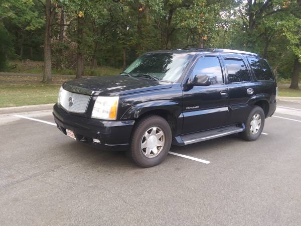 Escalade,AWD,Loaded,Black,Just Serviced, TV,Sun Roof, - cars &... for sale in Midlothian, IL – photo 2