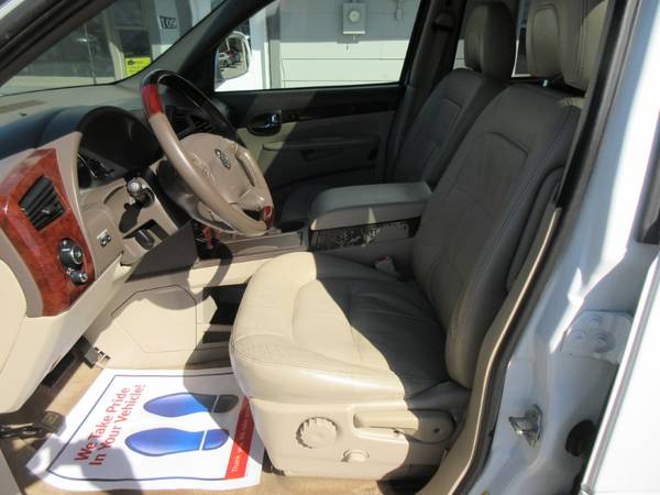 2006 Buick Rendezvous SUV - Auto/Leather/Roof/Wheels/Third Row -... for sale in Des Moines, IA – photo 16