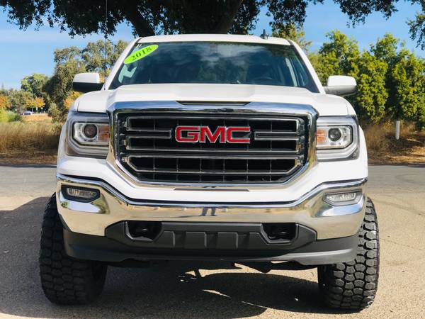 2018 GMC SIERRA 1500 CREW CAB * LIFTED * 4X4 * LOW MILES * B@D @SS !! for sale in Modesto, CA – photo 5