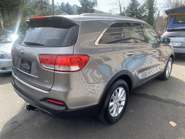 2016 Kia Sorento LX - - by dealer - vehicle automotive for sale in Bothell, WA – photo 4