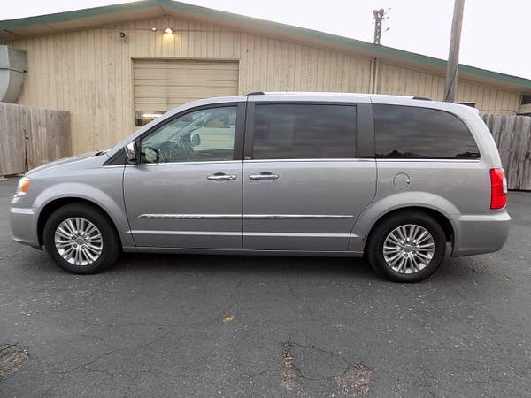 2013 CHRYSLER TOWN & COUNTRY LMTD ~ EZ FAST CREDIT APPROVAL! for sale in Crystal, MN – photo 3