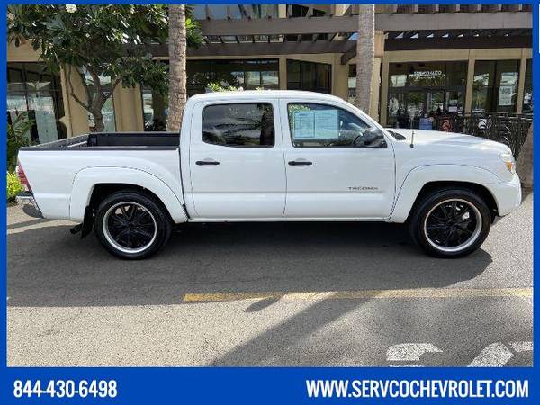 2015 Toyota Tacoma - *ABSOLUTELY CLEAN CAR* - cars & trucks - by... for sale in Waipahu, HI – photo 4