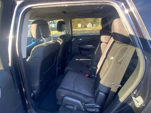2011 Dodge Journey sport crew - cars & trucks - by owner - vehicle... for sale in Elkhart, IN – photo 7