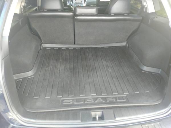 2014 Subaru Outback 2 5 Limited AWD Leather HEADREST REAR DVD for sale in Okeechobee, FL – photo 19