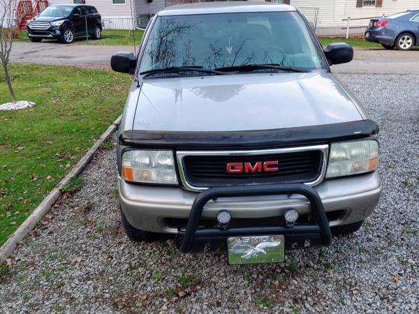 2004 GMC Sonoma ZR5 4WD CREW CAB For Sale - cars & trucks - by owner... for sale in Saegertown, PA – photo 4