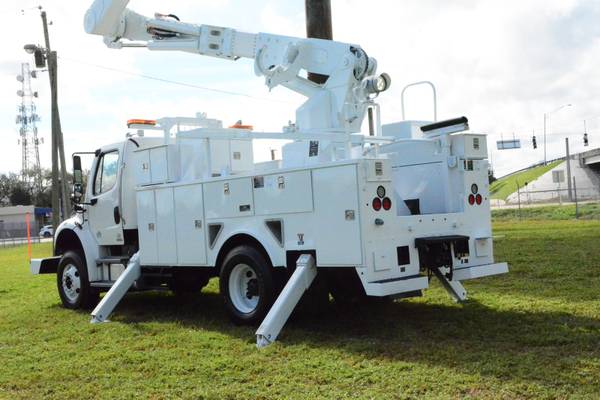 2009 FREIGHTLINER M2 ALTEC BUCKET TRUCK 55FT - - by for sale in Other, NC – photo 4