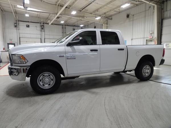 2018 Ram 2500 Tradesman Bright White Clearcoat - cars & trucks - by... for sale in Cedar Falls, IA – photo 17