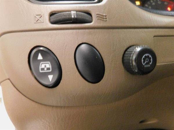 2001 Toyota Sequoia Limited 4X4/3RD SEAT/1-OWNER/Leather Navi for sale in Gladstone, OR – photo 22