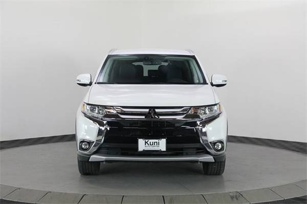 2017 Mitsubishi Outlander SEL 4x4 4WD SUV - cars & trucks - by... for sale in Beaverton, OR – photo 2