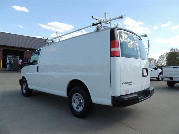 2013 Chevrolet Express 2500 Cargo Work Van! FLEET MAINTAINED SINCE for sale in Whitehouse, OH – photo 3