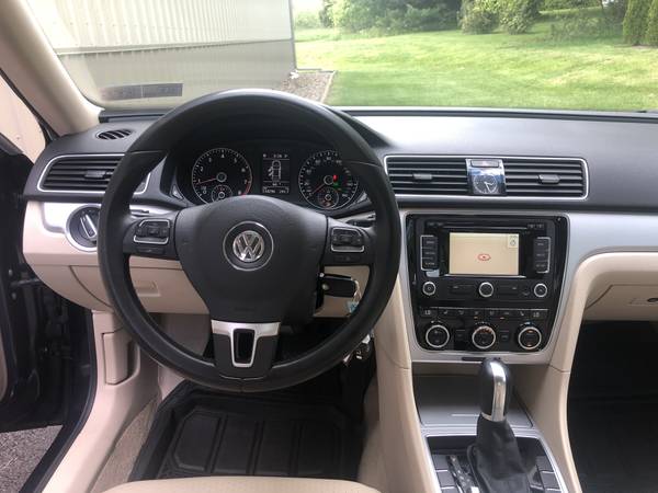 2012 Volkswagen Passat SE Clean Carfax NAV Heated Seats Excellent for sale in Palmyra, PA – photo 18