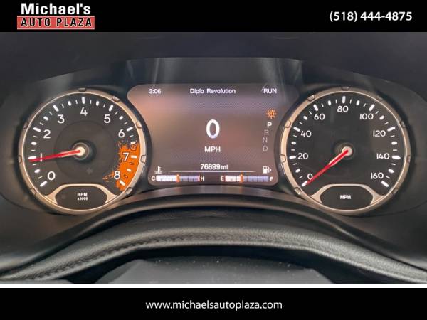 2016 Jeep Renegade Trailhawk 4x4 - cars & trucks - by dealer -... for sale in east greenbush, NY – photo 22