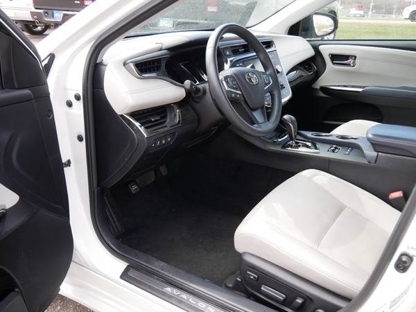 2014 Toyota Avalon Limited - - by dealer - vehicle for sale in Inver Grove Heights, MN – photo 16