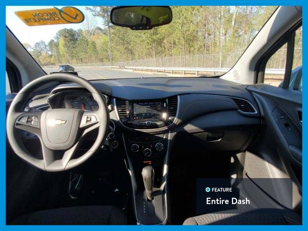 2020 Chevy Chevrolet Trax LS Sport Utility 4D hatchback Silver for sale in Arlington, District Of Columbia – photo 21