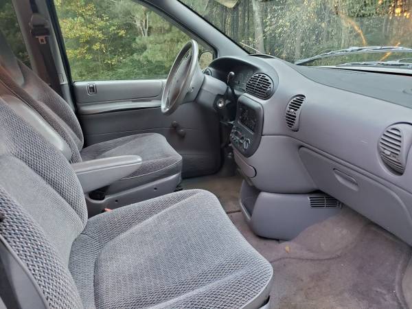 ** 1996 Plymouth Grand Voyager - cars & trucks - by owner - vehicle... for sale in Cullman, AL – photo 4