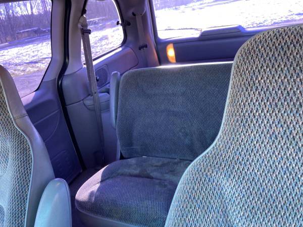 1996 Dodge Caravan (Clean Title - Automatic) - - by for sale in Roseburg, OR – photo 9