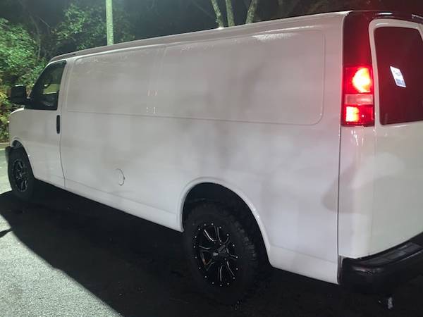 2017 chevy express extended for sale in Goose Creek, SC – photo 7