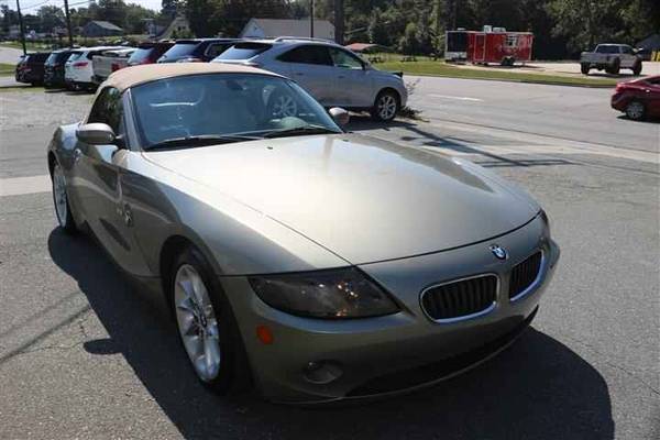 2005 BMW Z4, CLEAN TITLE, 2 OWNERS, LEATHER, KEYLESS, MEMORY SEATS -... for sale in Graham, NC – photo 3