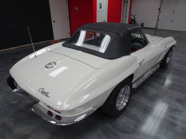 1963 Chevrolet Corvette - - by dealer - vehicle for sale in Waterloo, IA – photo 12