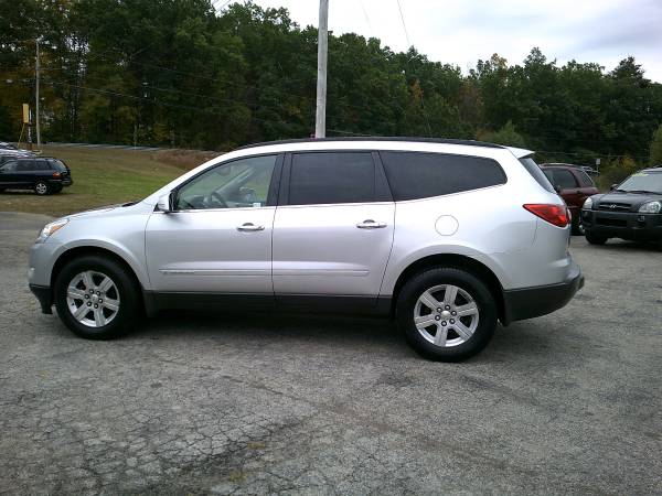 Chevrolet Traverse LT AWD 3rd ROW DVD 1 OWNER **1 year warranty** -... for sale in hampstead, RI – photo 7