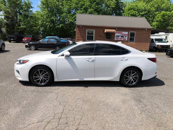 Lexus ES 350 4dr Sedan Clean Loaded Sunroof Leather Rear Camera V6 for sale in Charlotte, NC