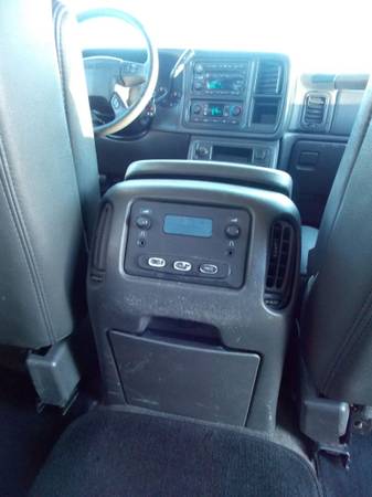 2005 GMC Sierra 2500HD Crew Cab - cars & trucks - by owner - vehicle... for sale in Frankfort, KY – photo 20