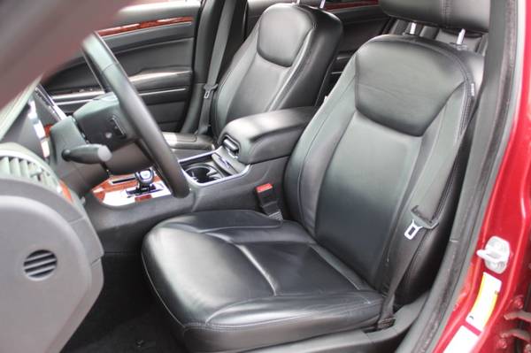 *52,000 Miles* 2014 Chrysler 300 S V6 Navi Sunroof Leather Backup Cam for sale in Louisville, KY – photo 2