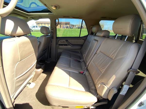 2002 Toyota Sequoia Limited - - by dealer - vehicle for sale in Dayton, OH – photo 9