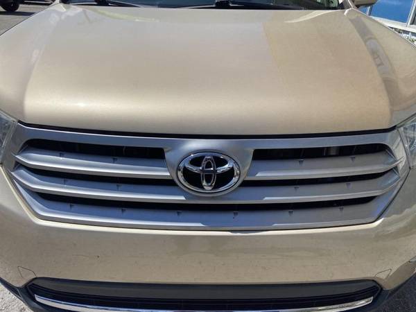 2011 Toyota Highlander Limited - - by dealer - vehicle for sale in TAMPA, FL – photo 3