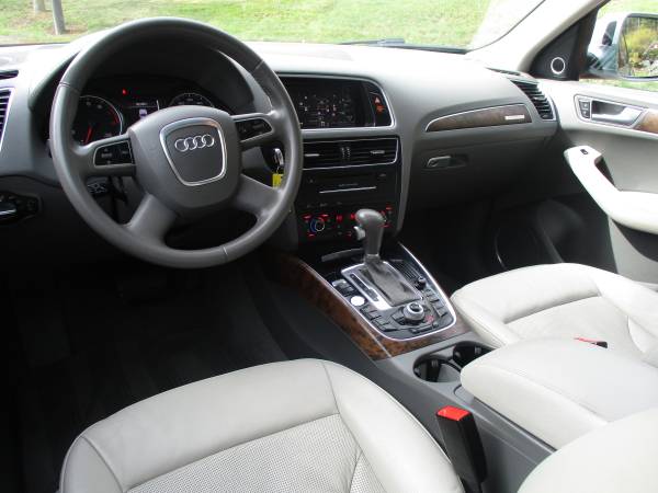 2011 Audi Q5 3.2L Prestige- AWD, Navi, Pano Roof, Bluetooth, LOADED!! for sale in Kirkland, WA – photo 12
